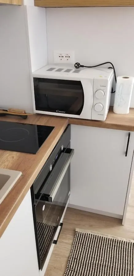 2A Near Blloku Area Apartment 地拉那